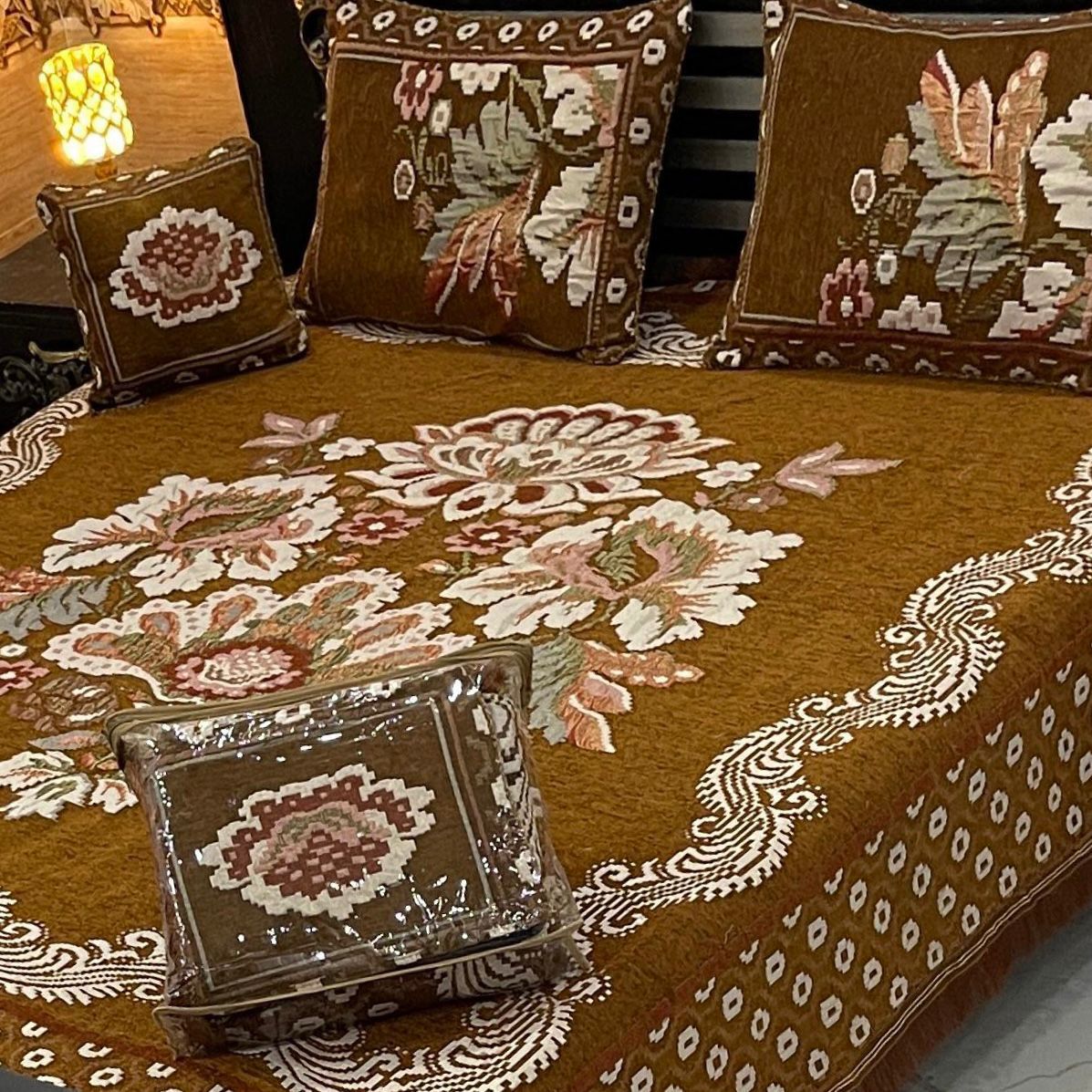 Luxury 4p premium velvet jacquard Bedsheets
