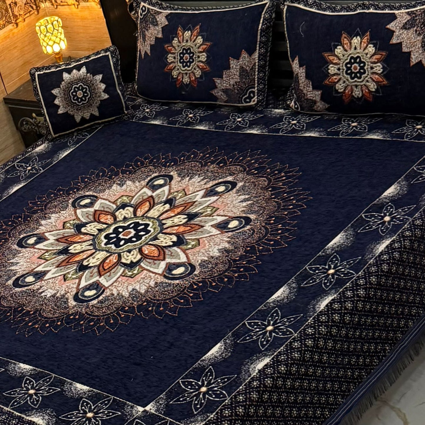 Luxury 4p premium velvet jacquard Bedsheets