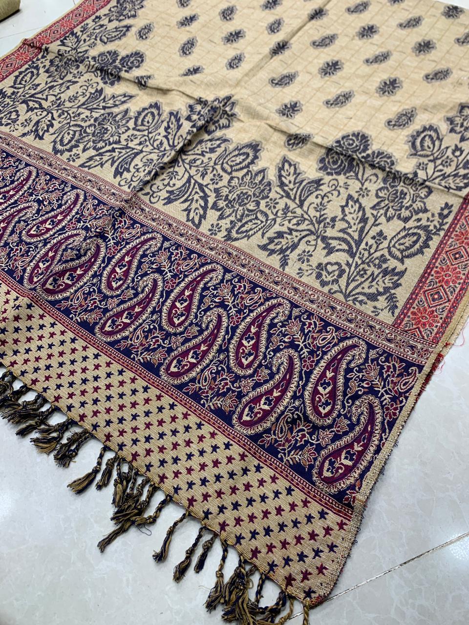 Bareeze Full heavy winter chaddar (Moti wali)