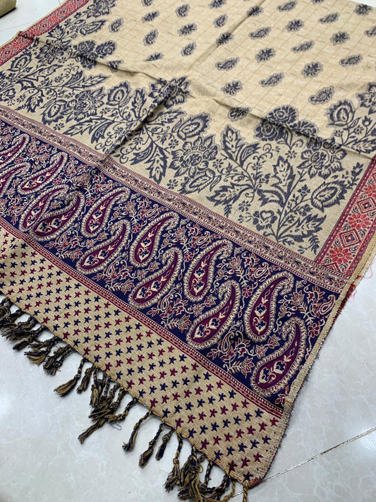 Bareeze Full heavy winter chaddar (Moti wali)