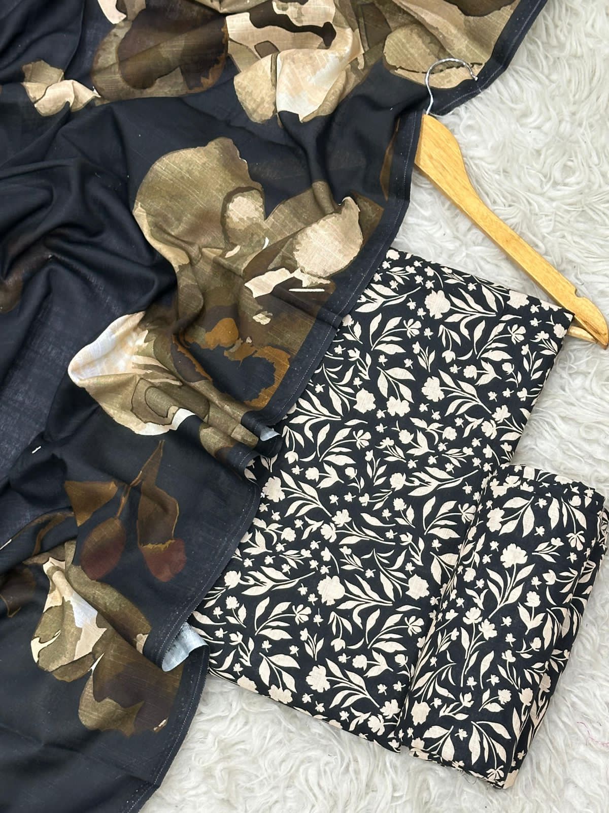 Unstitched Khaddar 3 Piece Digital Printed Dress ( Most trending Orignal Branded )