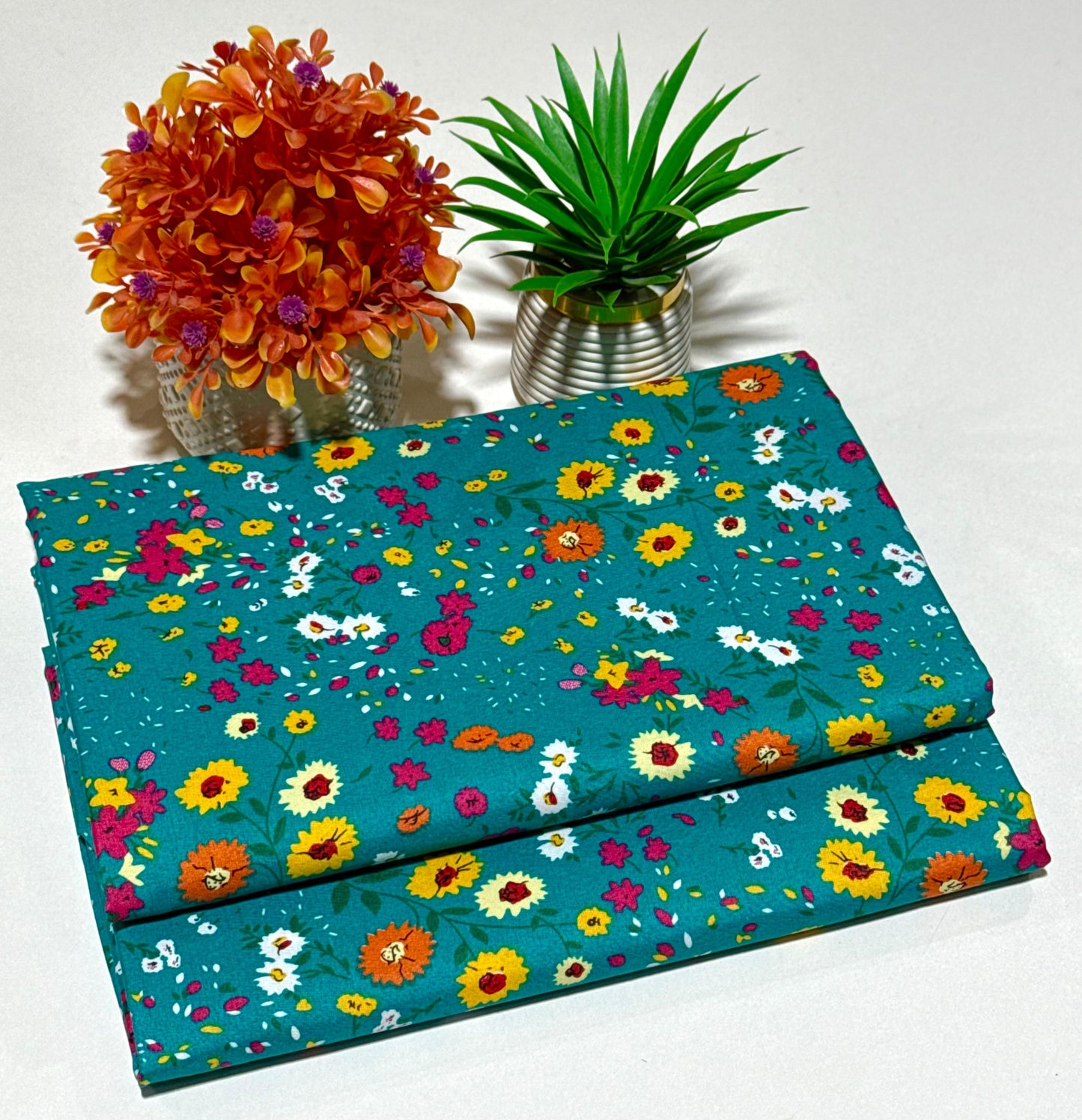 2p unstitched Roma Garments cotton ( color and stuff guaranteed)