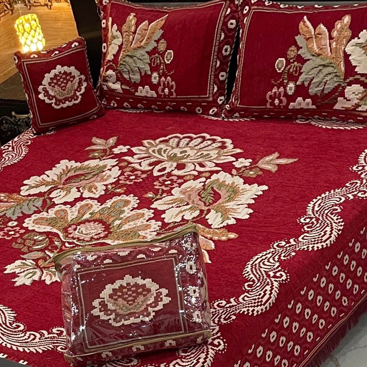 Luxury 4p premium velvet jacquard Bedsheets