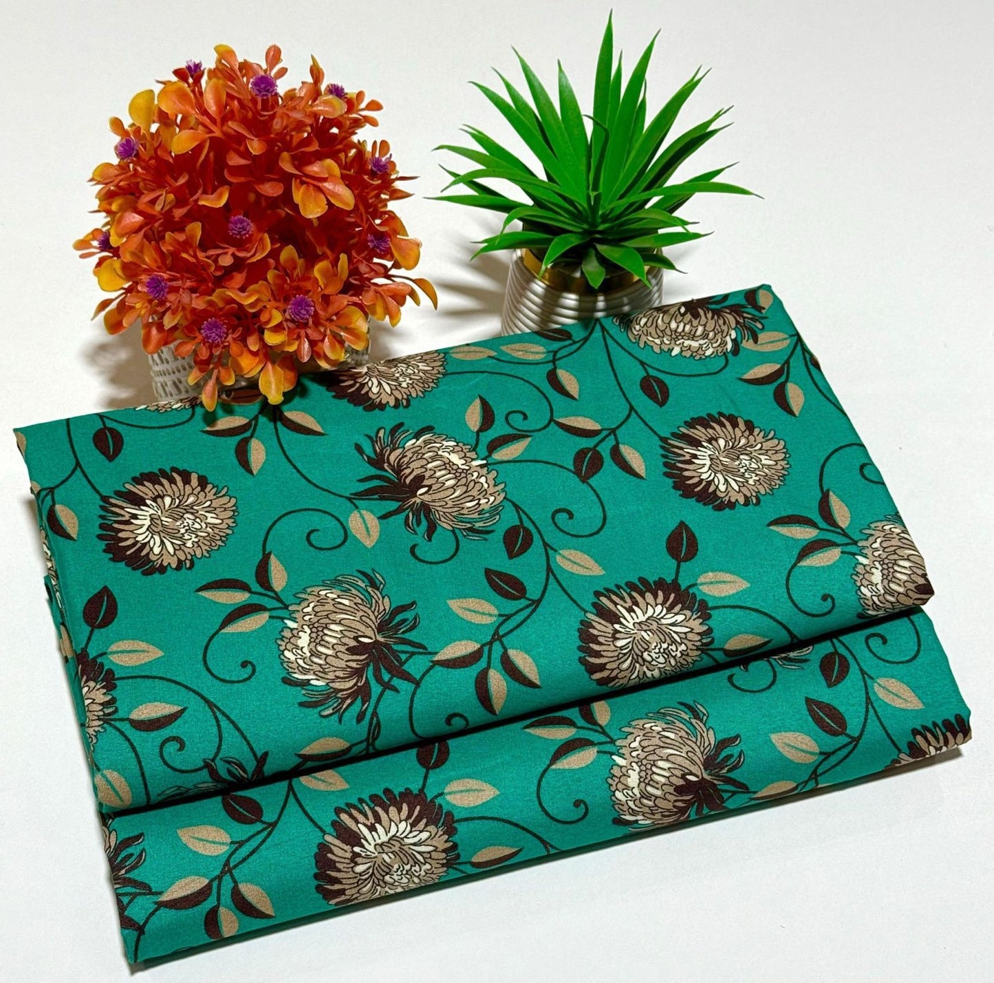 2p unstitched Roma Garments cotton ( color and stuff guaranteed)