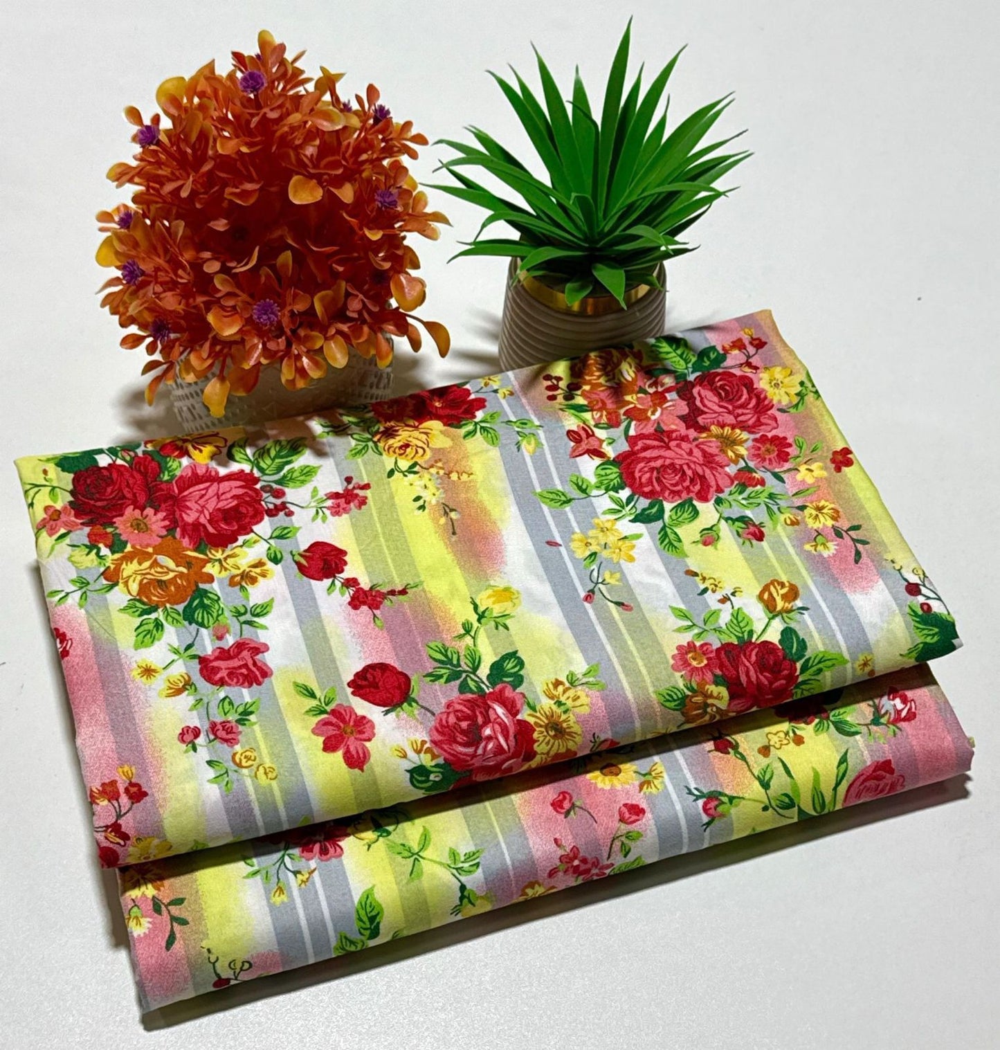 2p unstitched Roma Garments cotton ( color and stuff guaranteed)