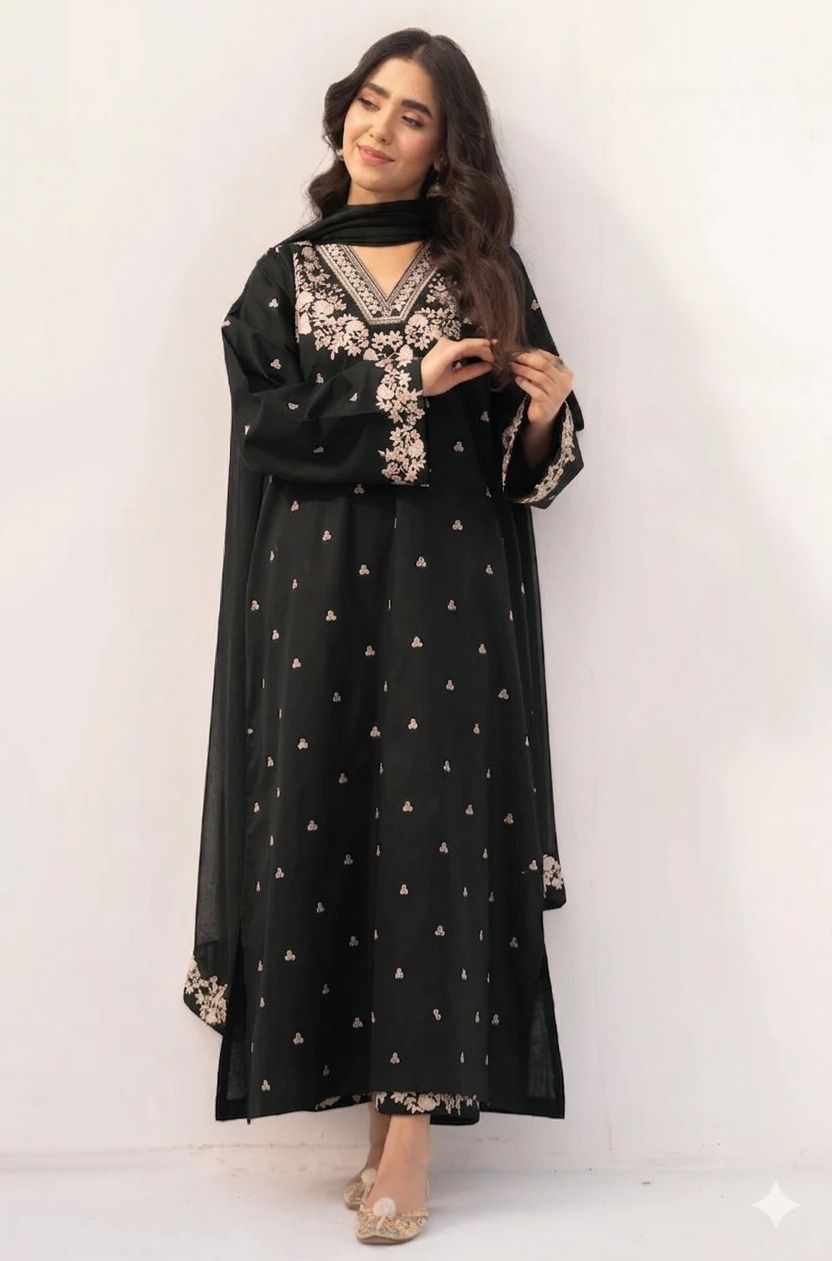 Pezwaan fancy 3pc Lawn Suit 2026