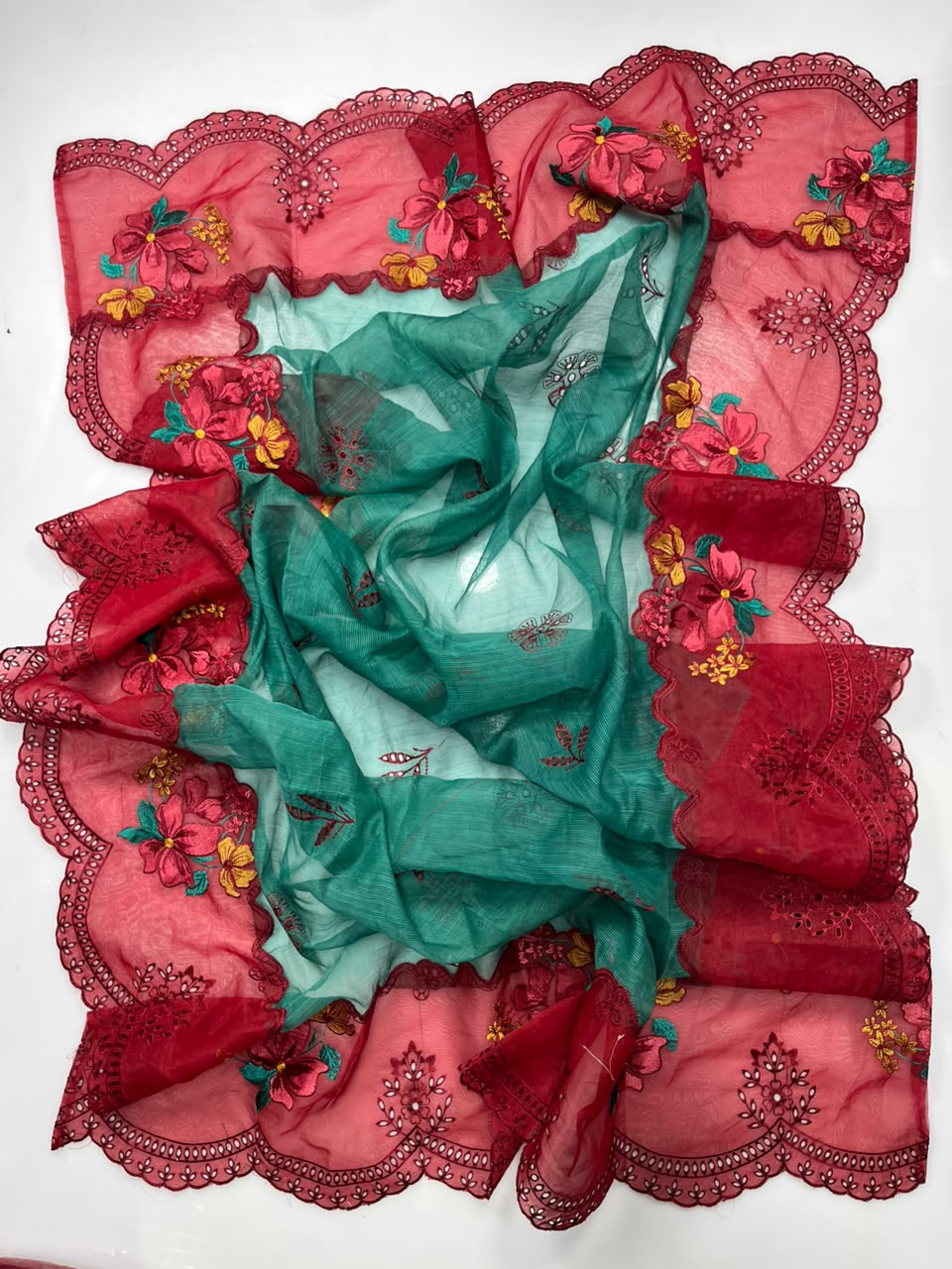 Aneela’s fancy 3pc Lawn Suit 2026