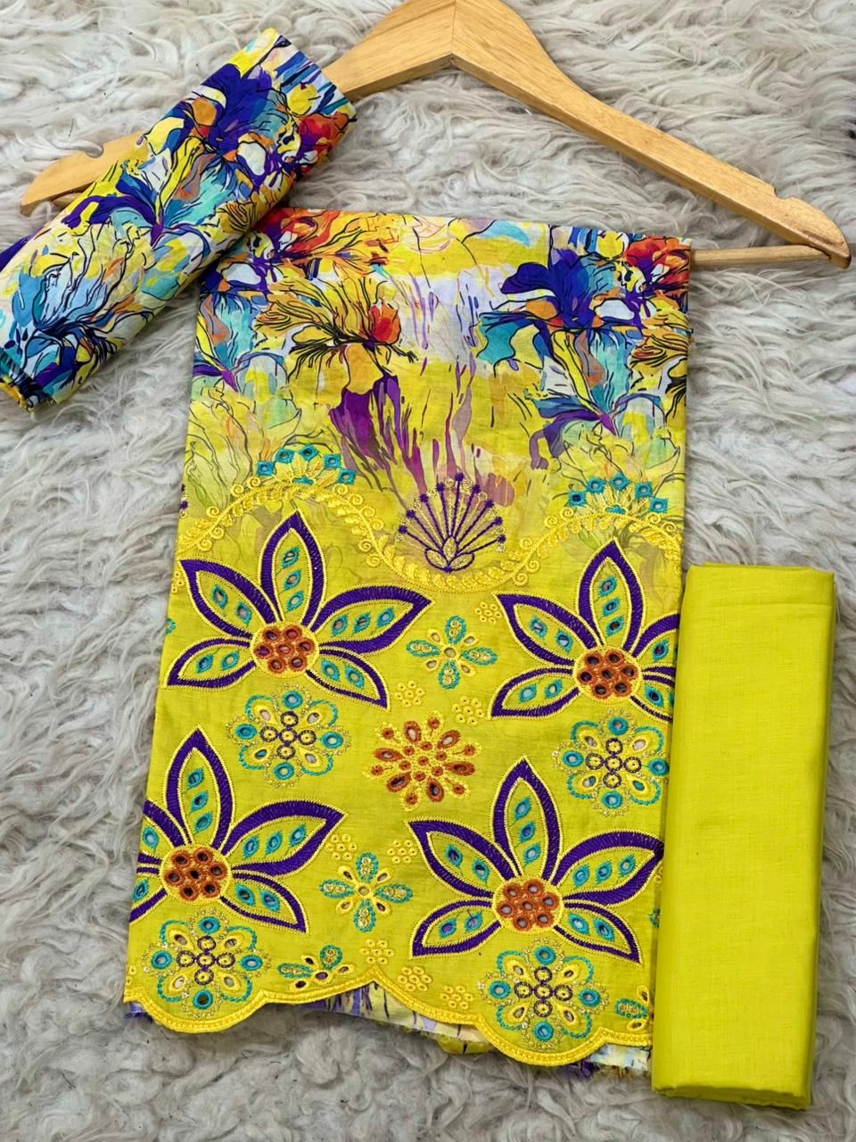 Bint-e-Naaz Orignal 2-Piece Lawn | Chicken Kari Daman