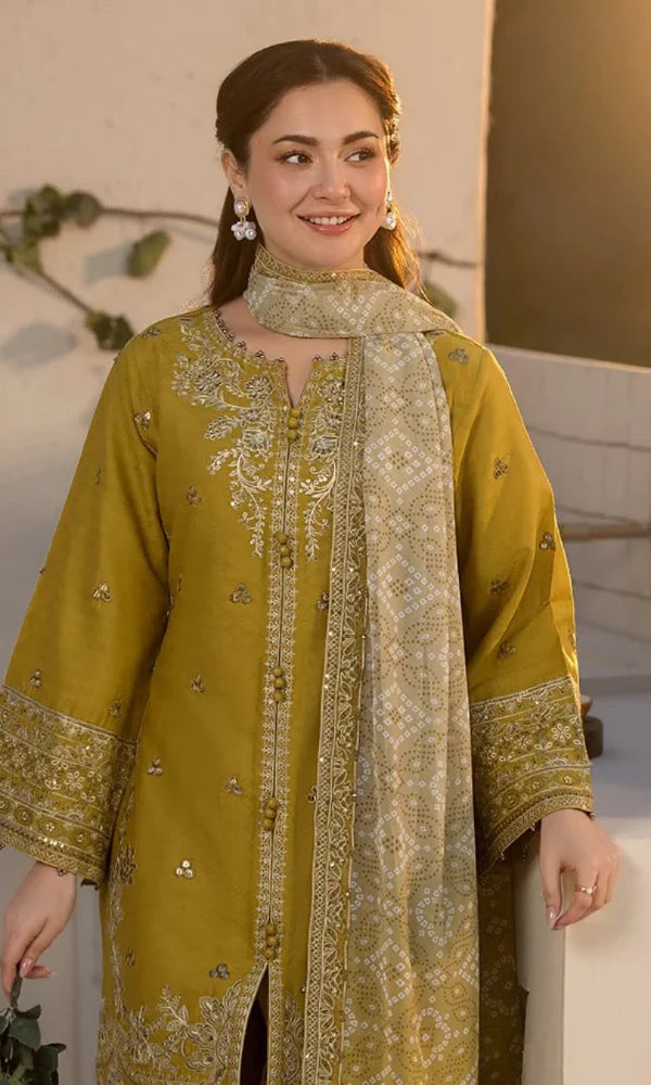 Front view of the embroidered Laam winter collection Dhanak suit with wool shawl