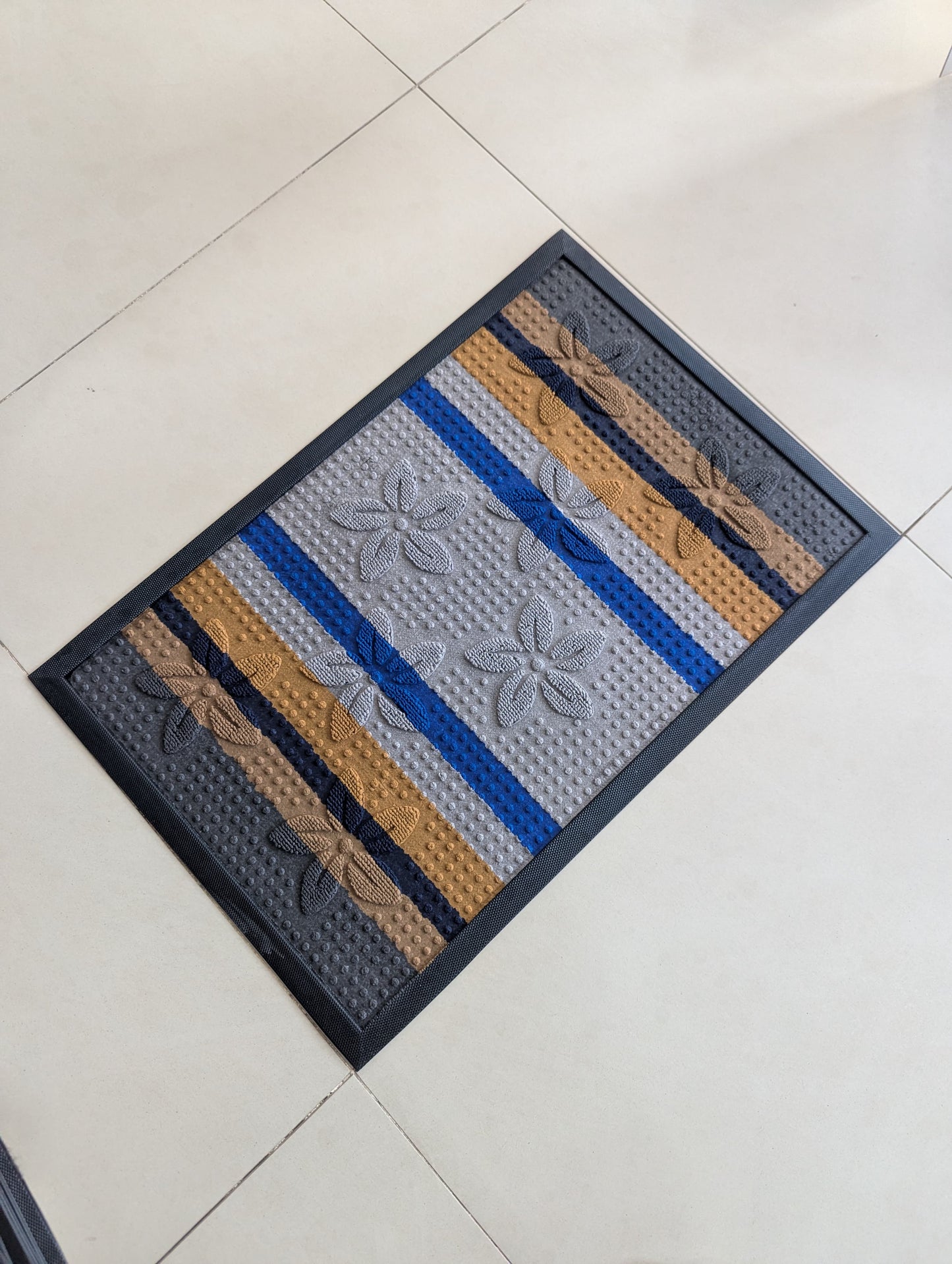 Premium Anti-Slip Heavy-Duty Door Mat – Durable Dirt Trapper for Home & Office