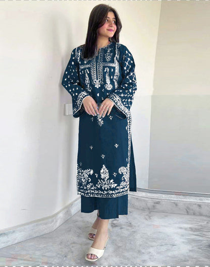 2 Piece - Unstitched Dhanak Stuff Full Embroidered Suit - Winter collection 2026