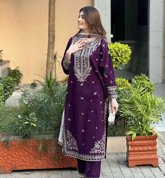 Batik fancy 3p Lawn Suit 2026