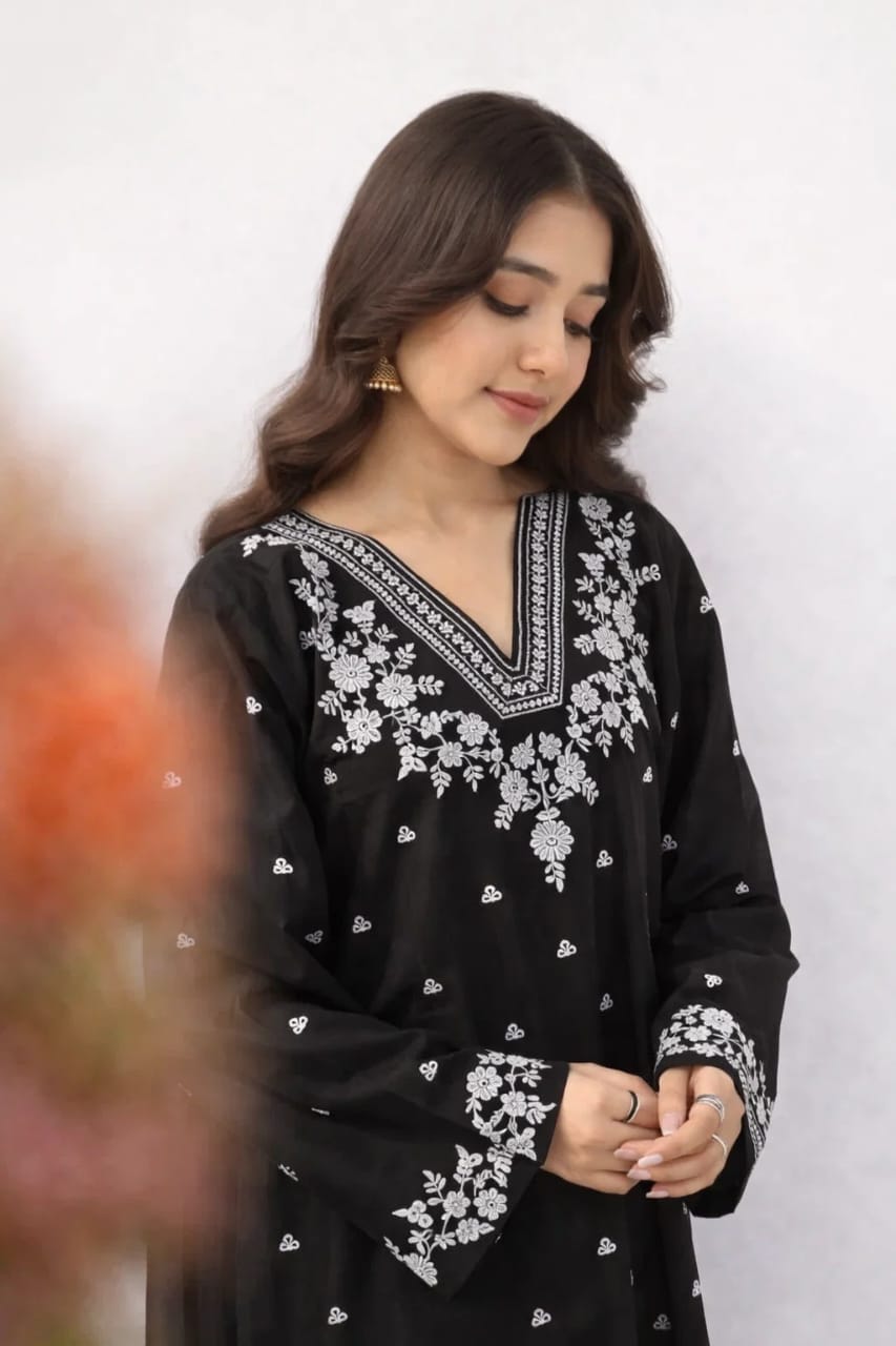 Premium Embroidered Lawn 2PC Collection | Maria b