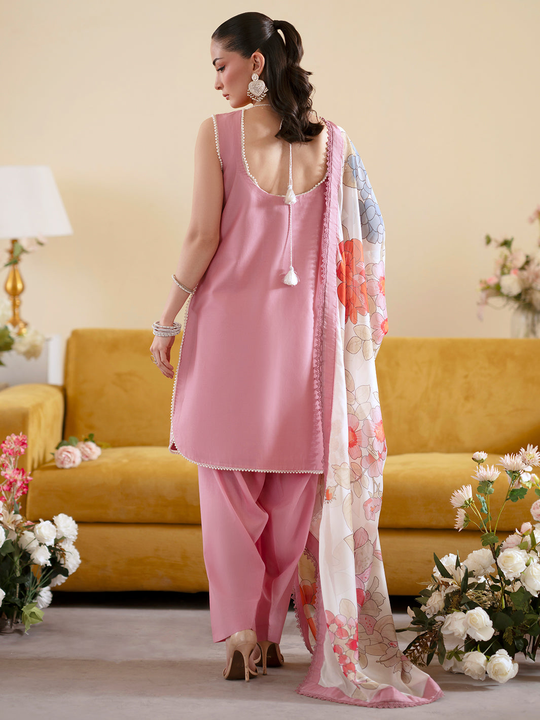 Mahnur 3p Lawn Suit 2026