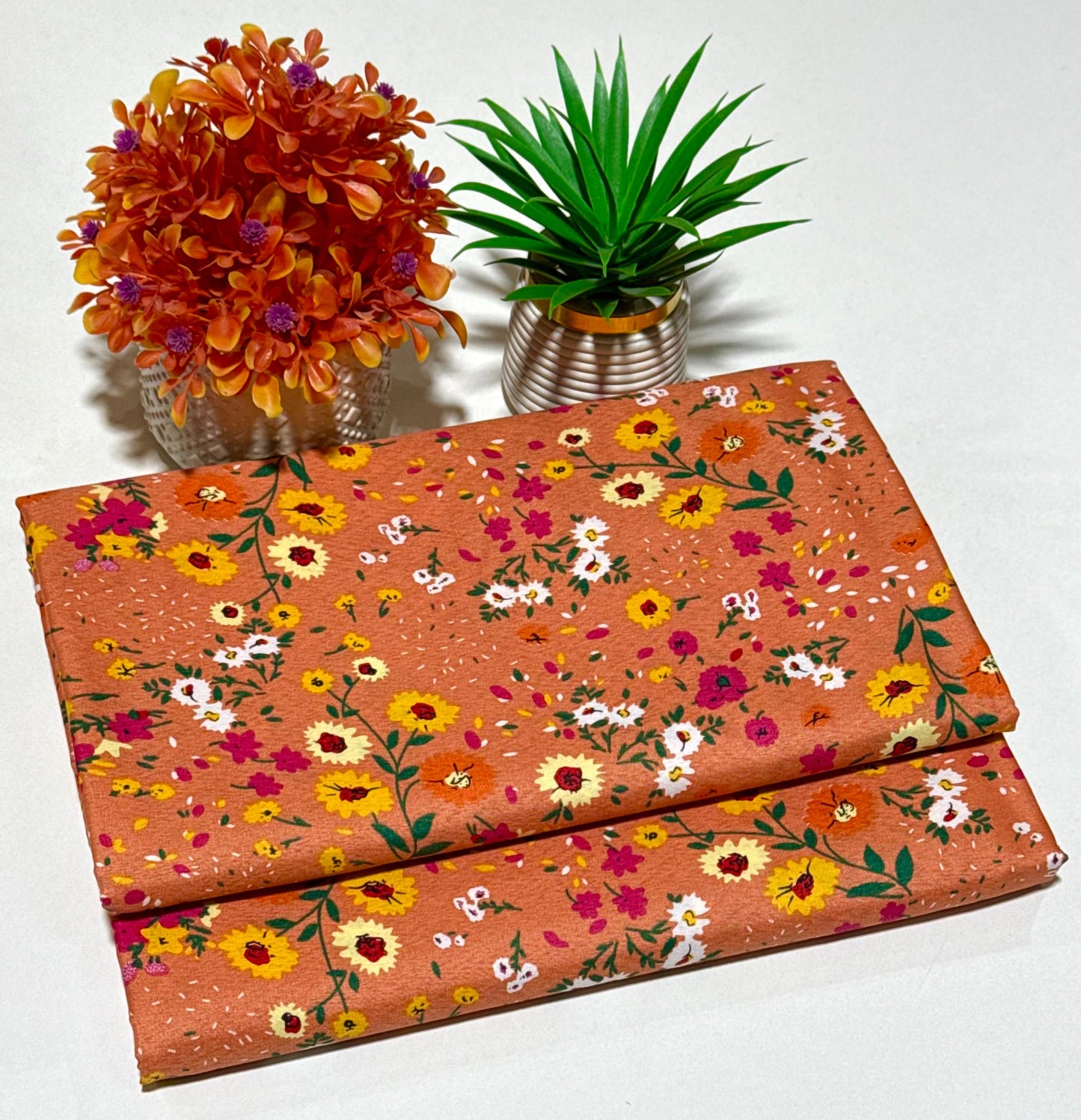 2p unstitched Roma Garments cotton ( color and stuff guaranteed)