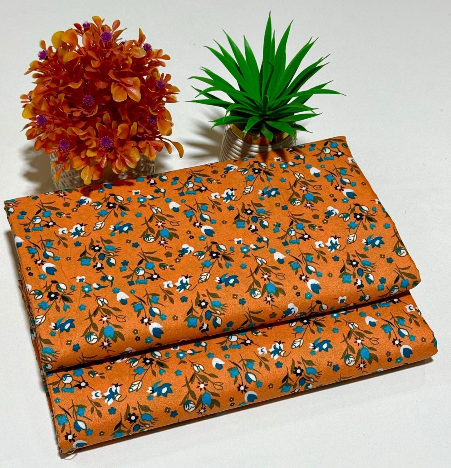 2p unstitched Roma Garments cotton ( color and stuff guaranteed)