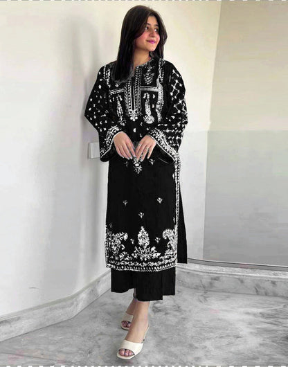 2 Piece - Unstitched Dhanak Stuff Full Embroidered Suit - Winter collection 2026