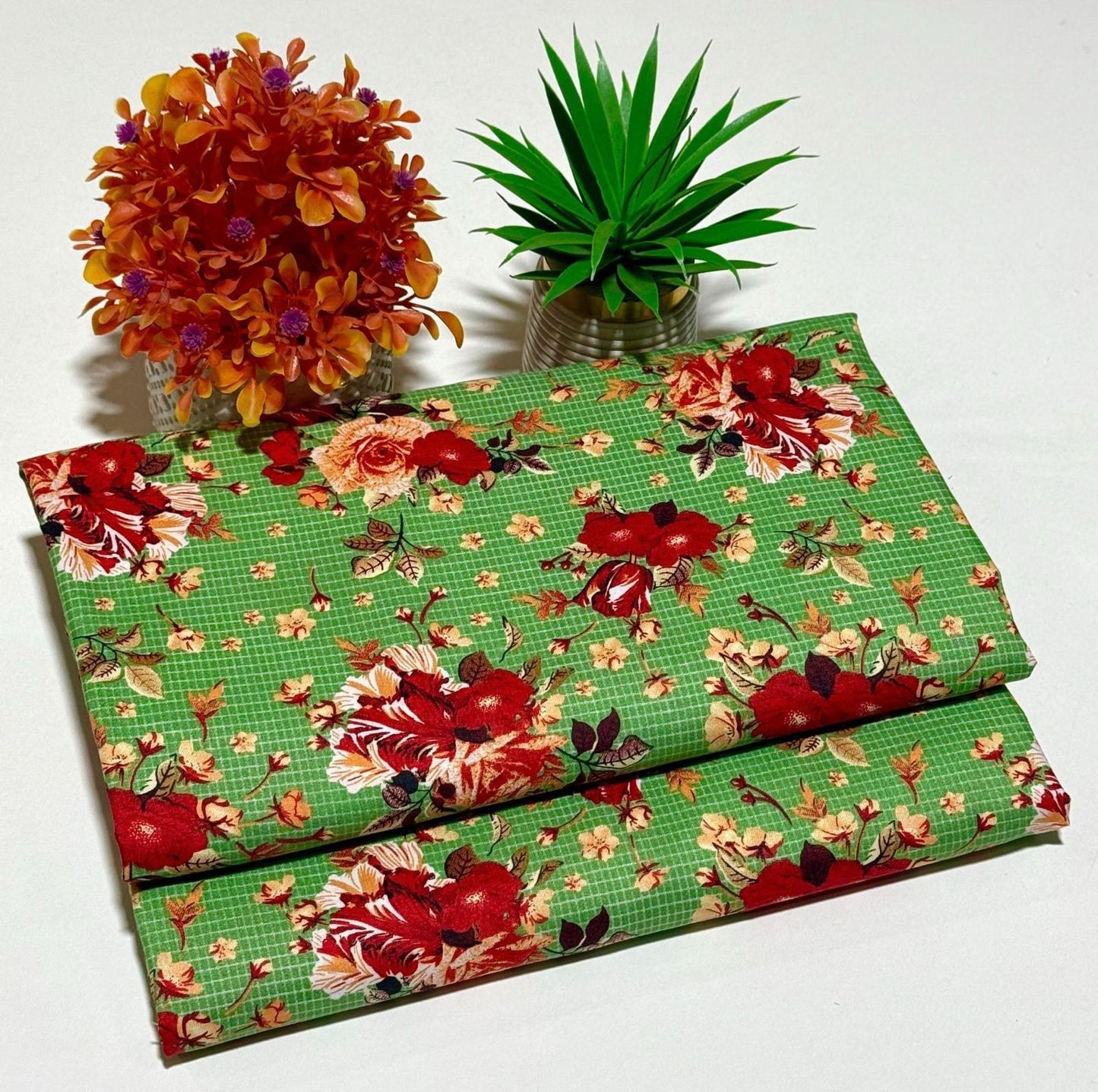 2p unstitched Roma Garments cotton ( color and stuff guaranteed)