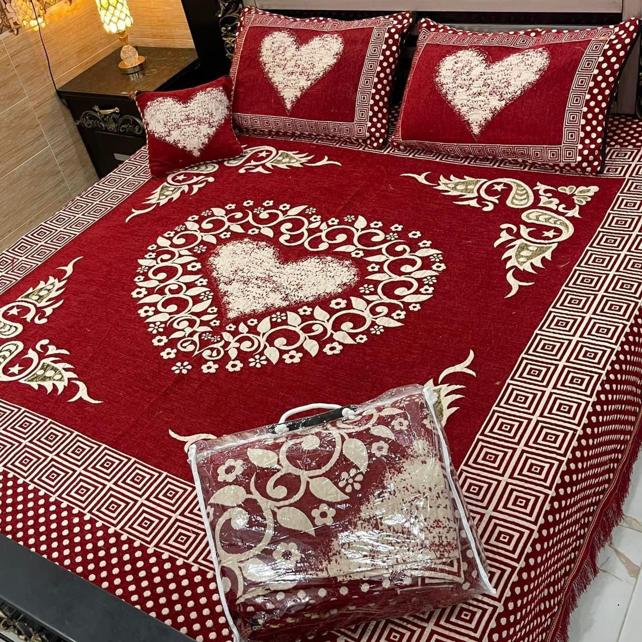 Luxury 4p premium velvet jacquard Bedsheets