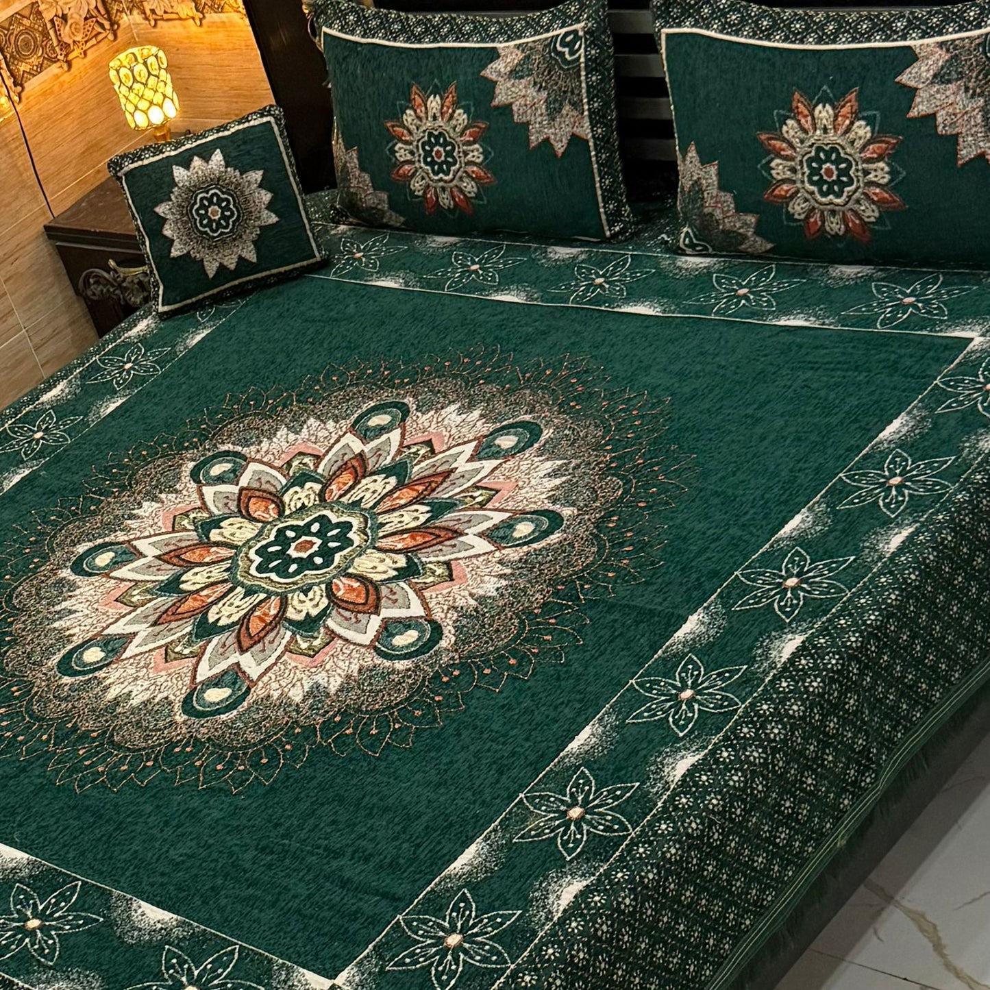 Luxury 4p premium velvet jacquard Bedsheets
