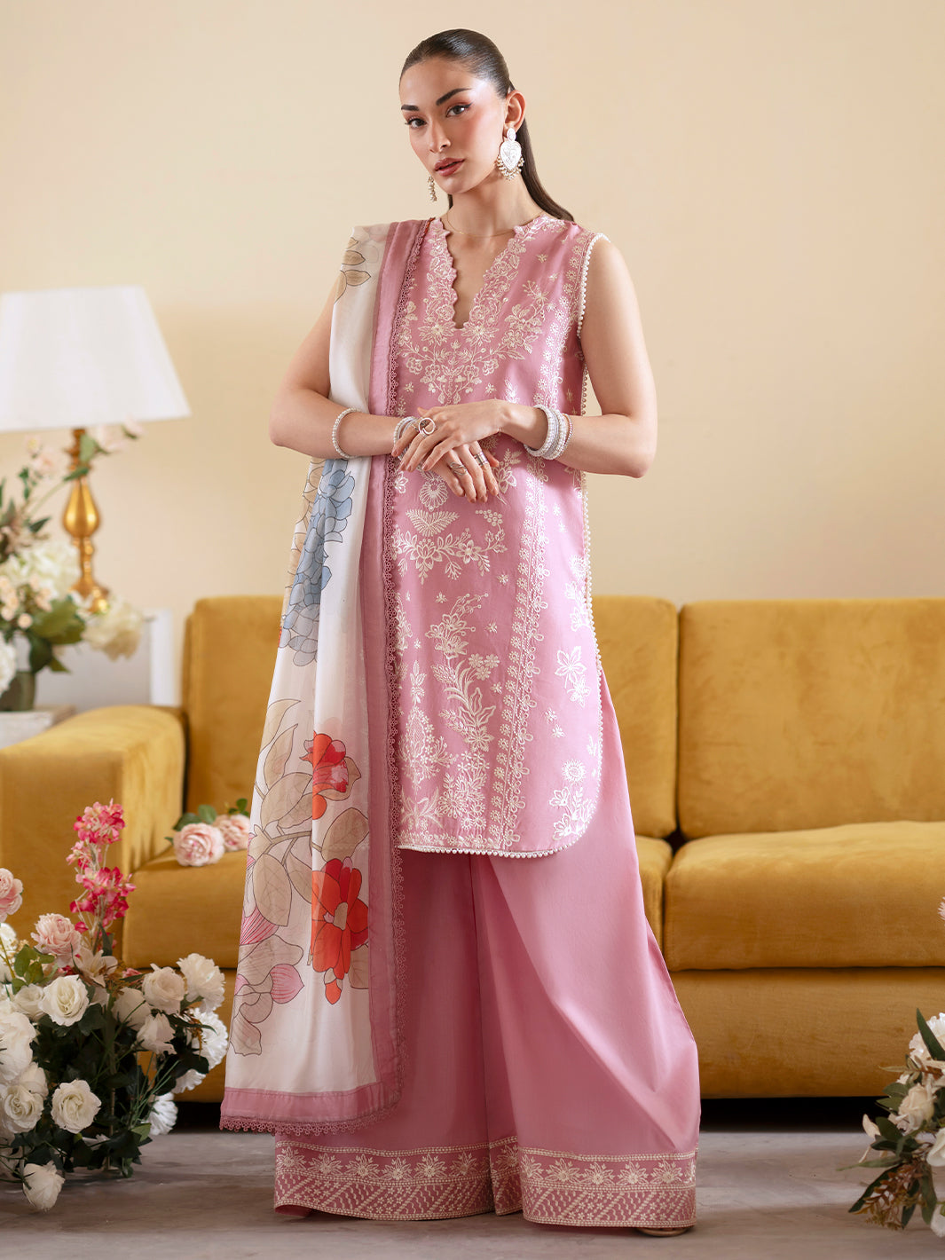 Mahnur 3p Lawn Suit 2026